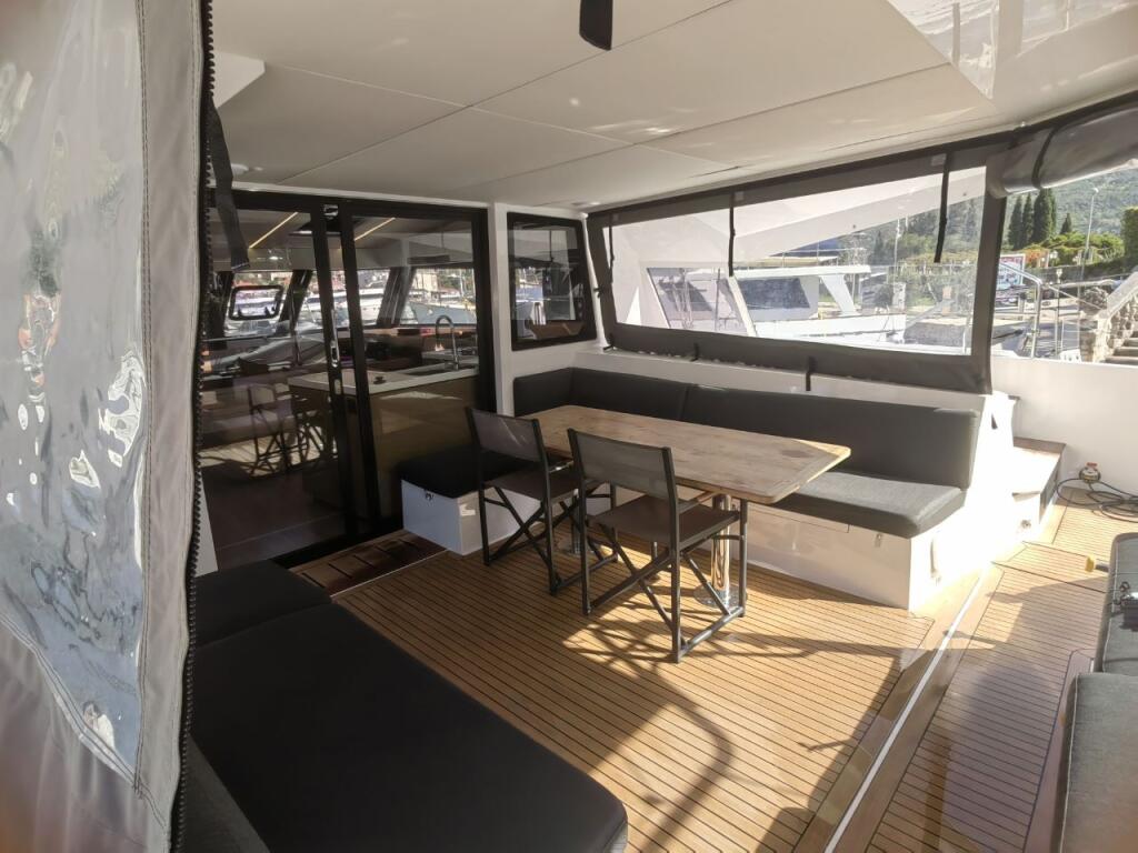 Catamaran 