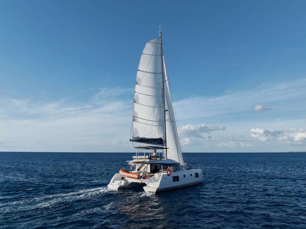 Catamaran 