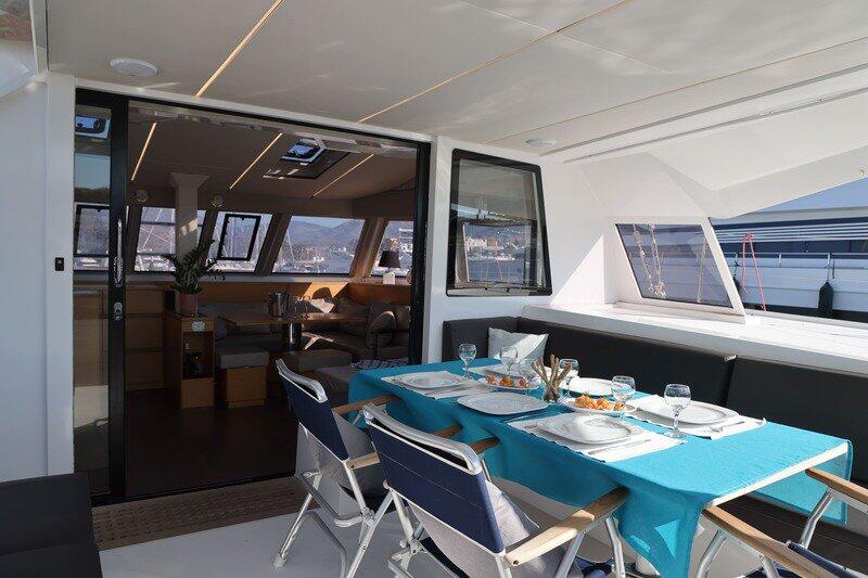 Catamaran 