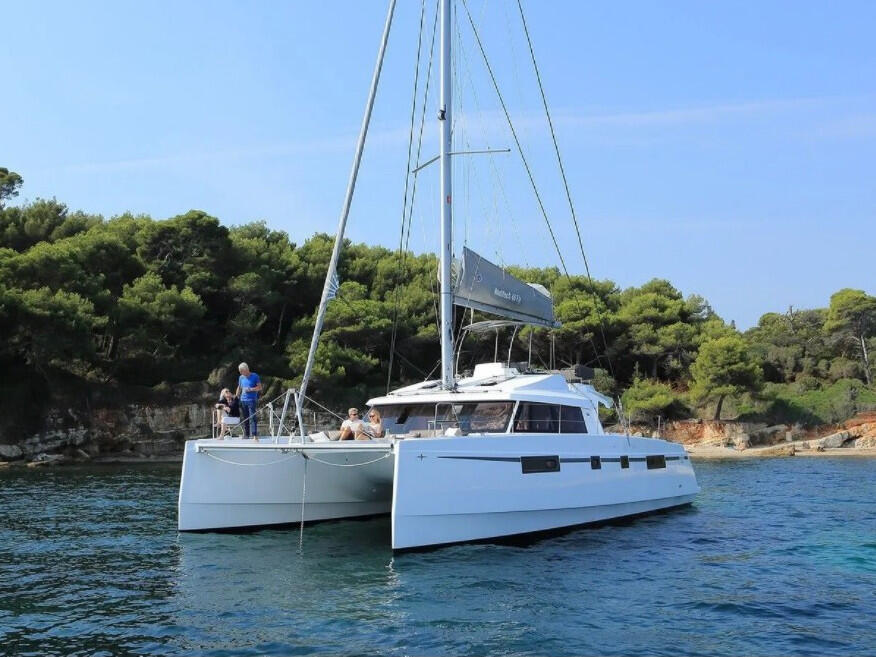 Catamaran 