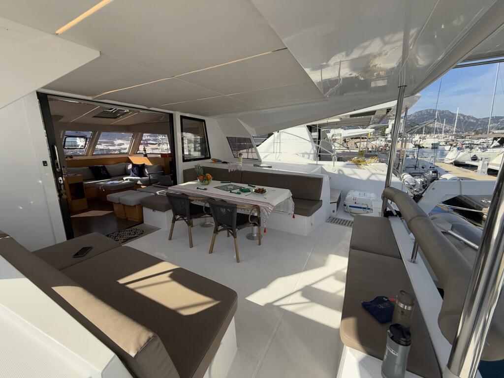 Catamaran 