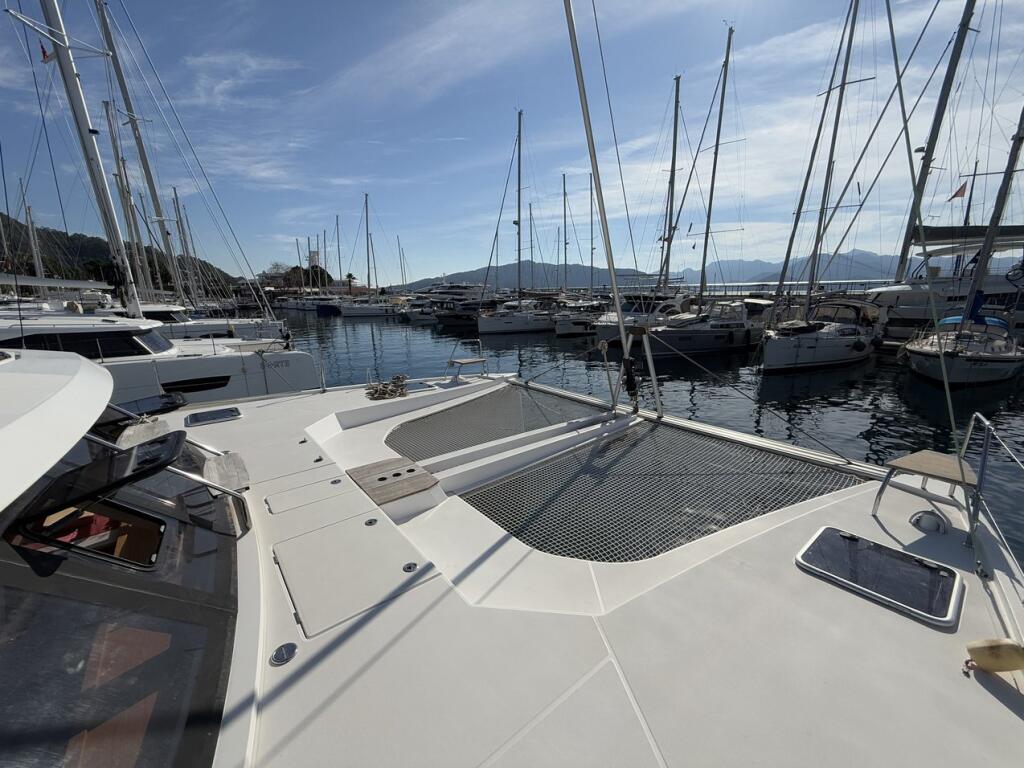 Catamaran 