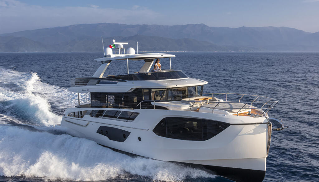 Motoryacht 