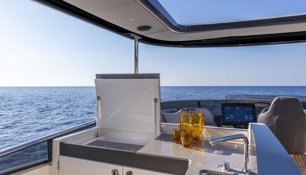 Motoryacht 