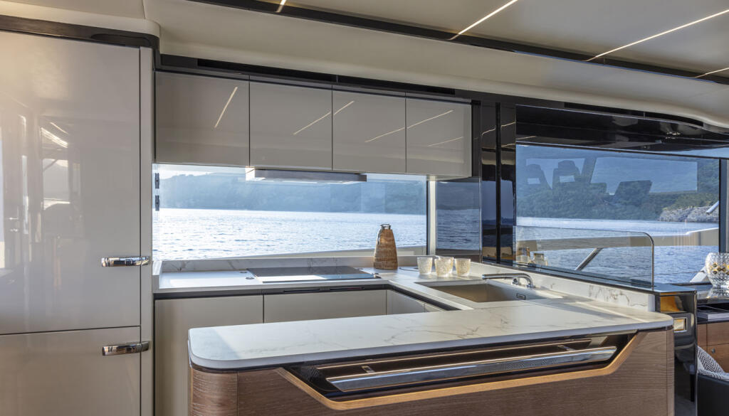 Motoryacht 