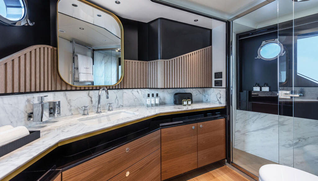 Motoryacht 