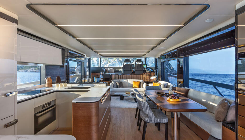Motoryacht 