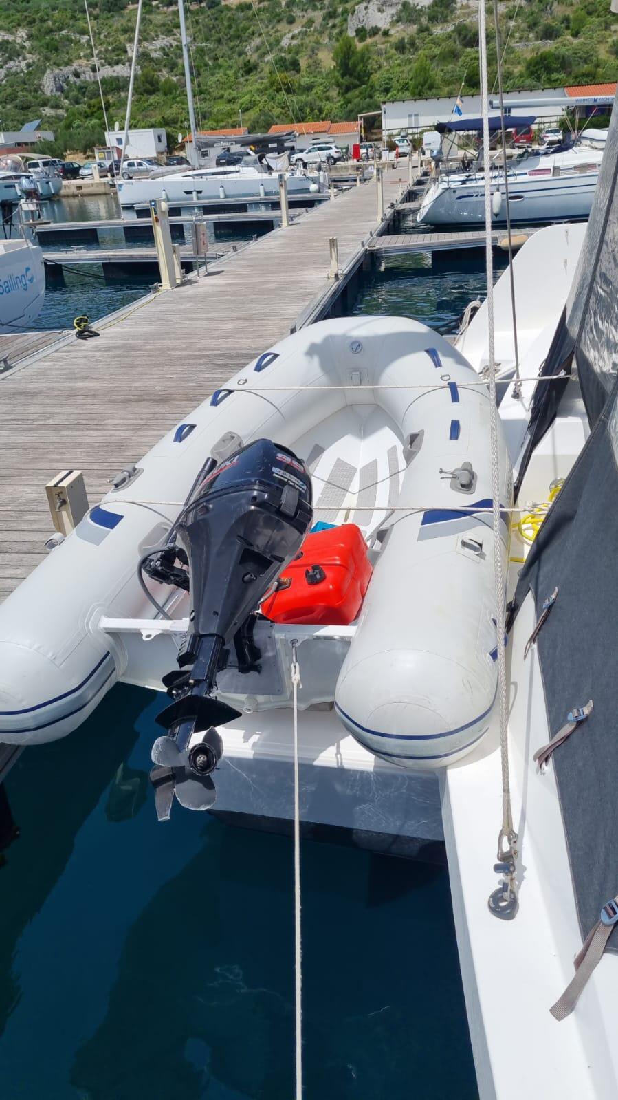 Trimaran 