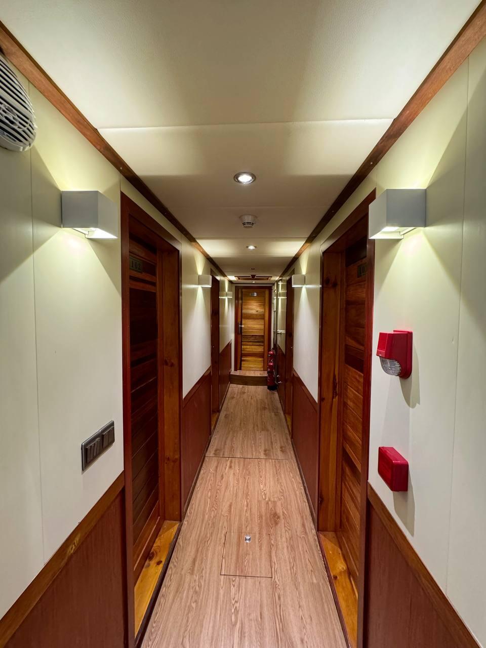 Luxury motor yacht 