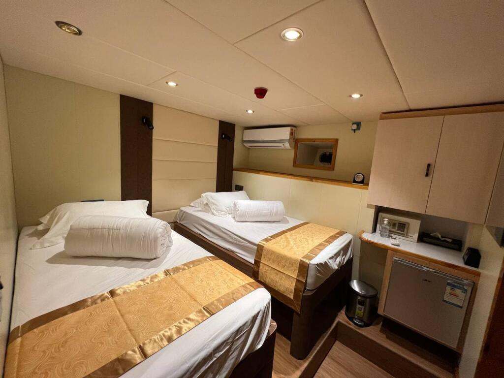 Luxury motor yacht 