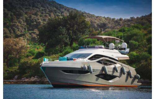 Motoryacht 