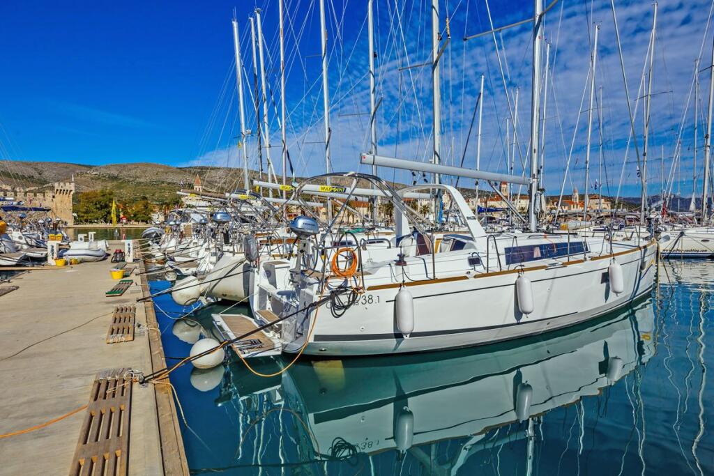 Segelyacht 