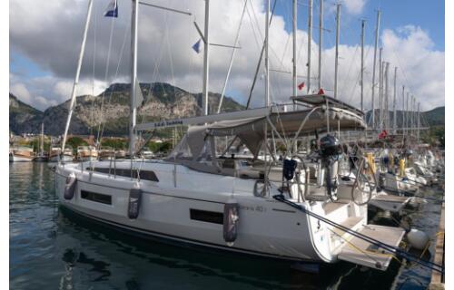 Segelyacht 