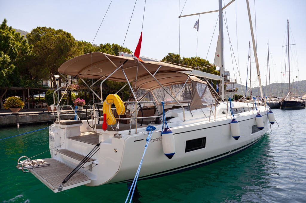 Segelyacht 