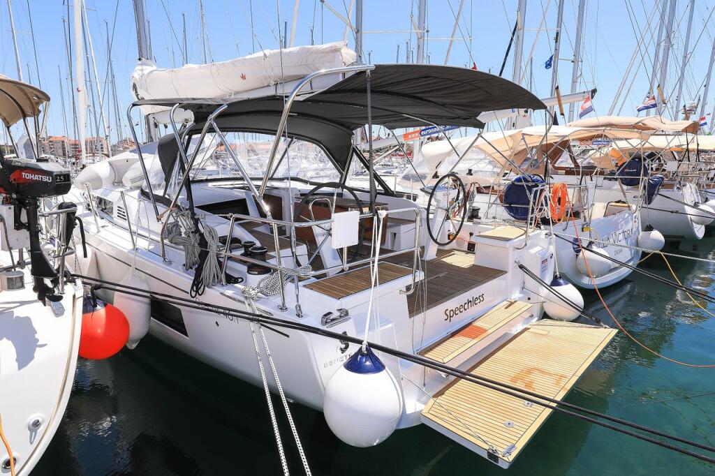 Segelyacht 
