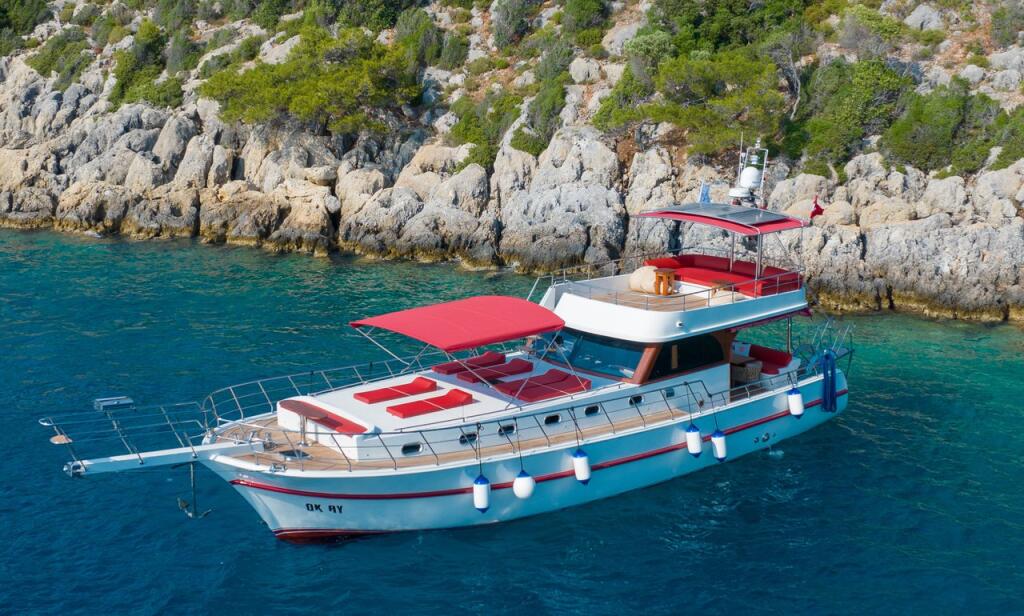 Motoryacht 