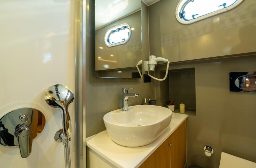 Motoryacht 