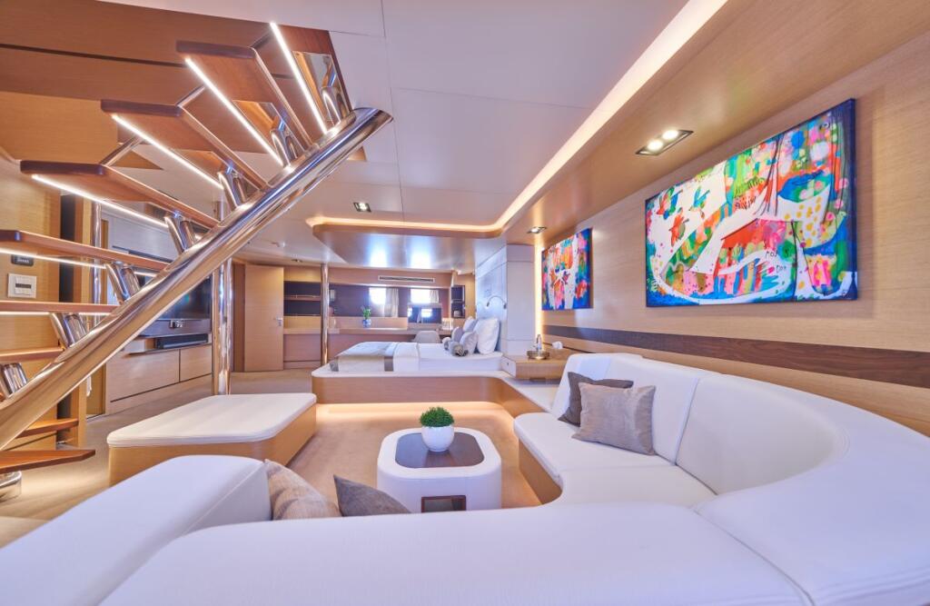 Motorsailer 