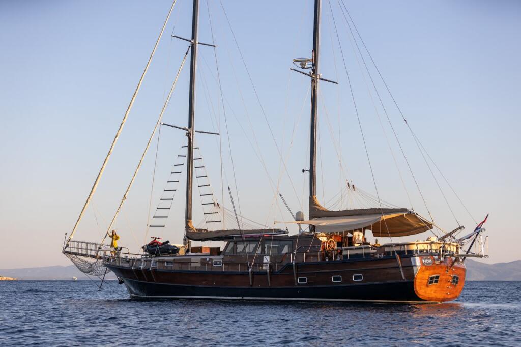 Gulet & Motor Sailer 