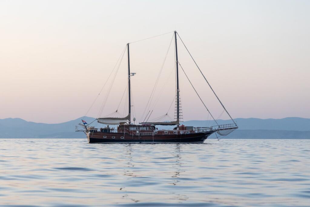 Gulet & Motor Sailer 