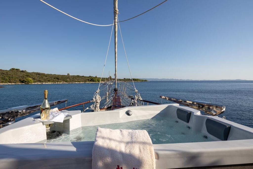 Gulet & Motor Sailer 
