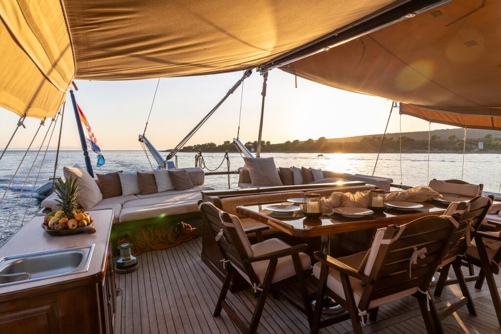 Gulet & Motor Sailer 