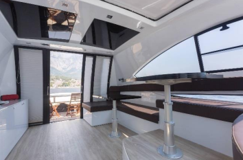 Motoryacht 