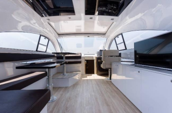 Motoryacht 