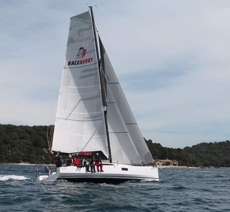 Segelyacht 