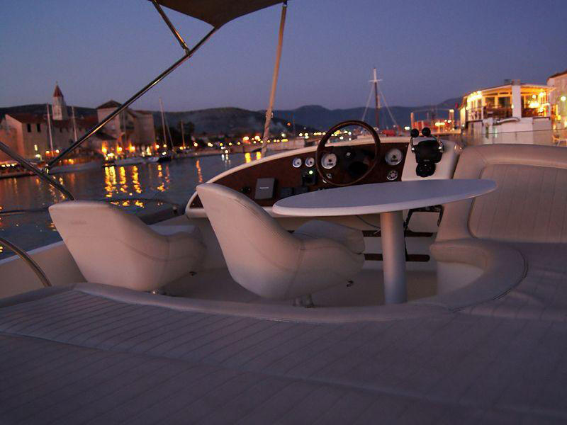 Motoryacht 