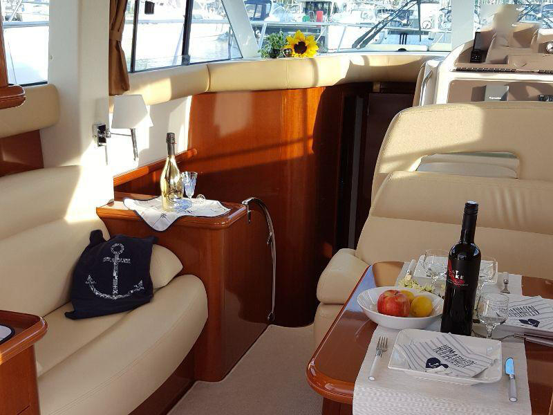 Motoryacht 