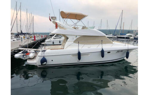 Motoryacht 