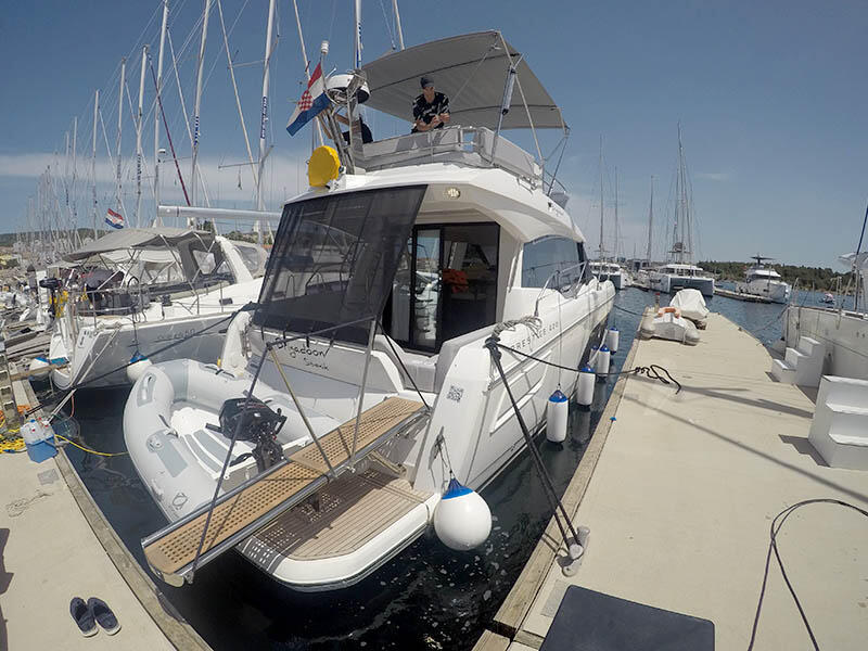 Motoryacht 