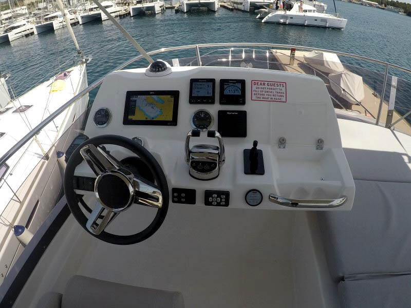 Motoryacht 