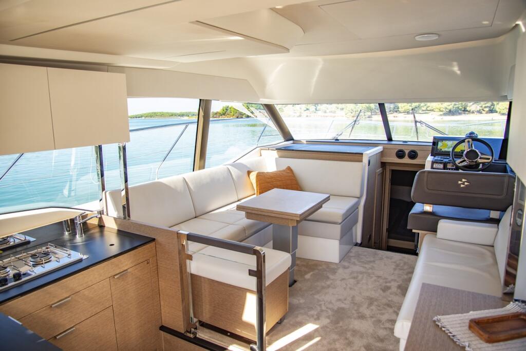 Motoryacht 