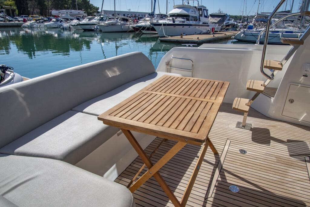 Motoryacht 