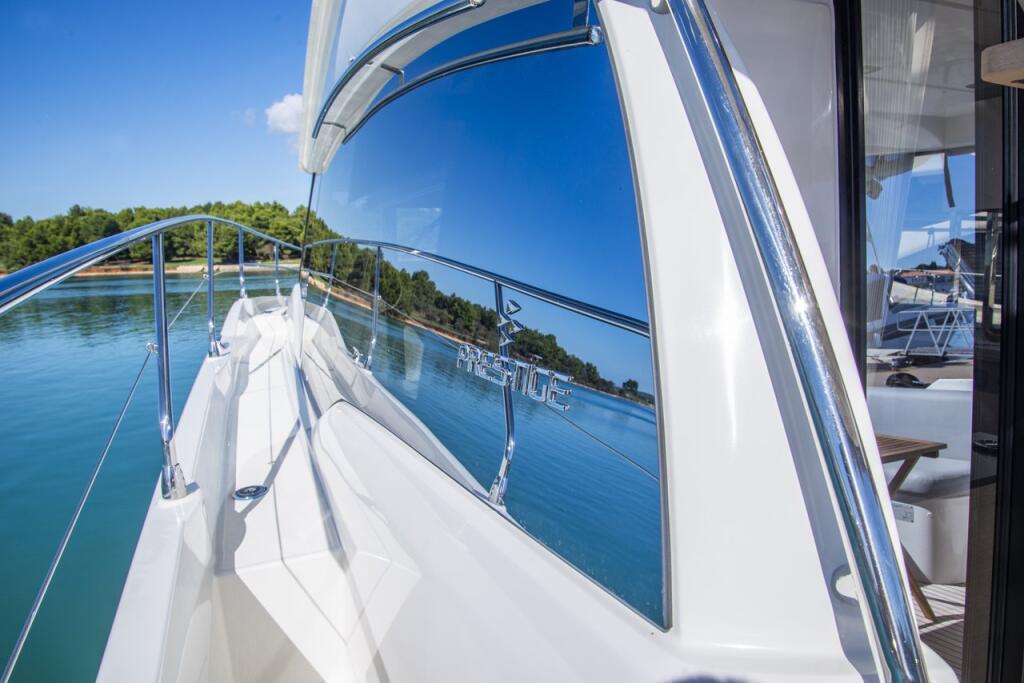 Motoryacht 