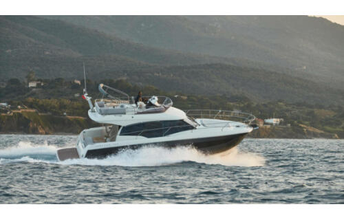Motoryacht 