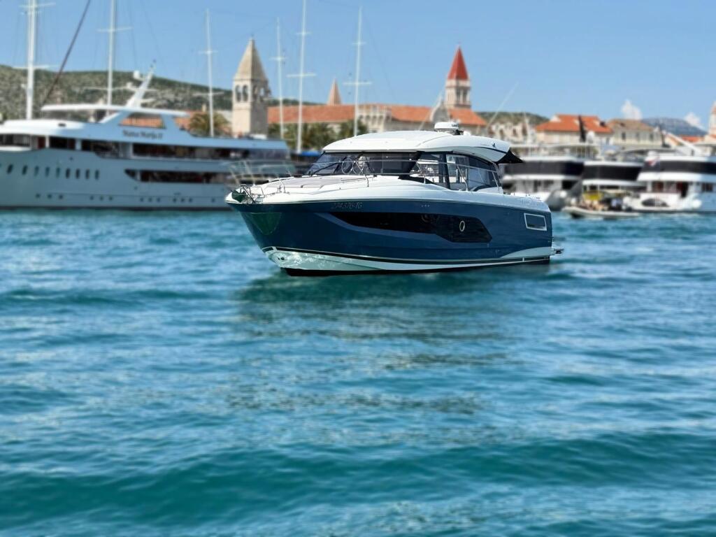 Motoryacht 