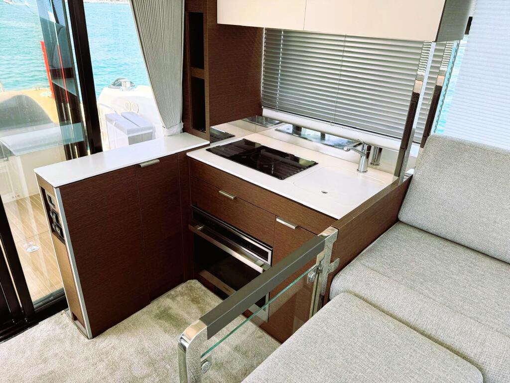 Motoryacht 