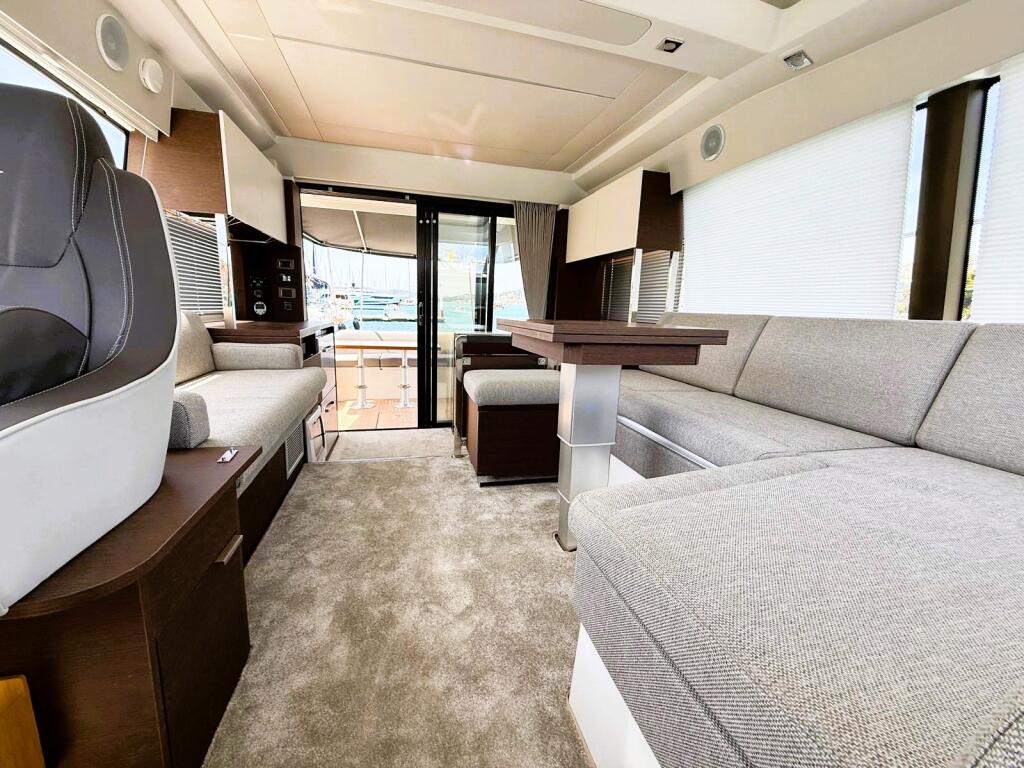 Motoryacht 