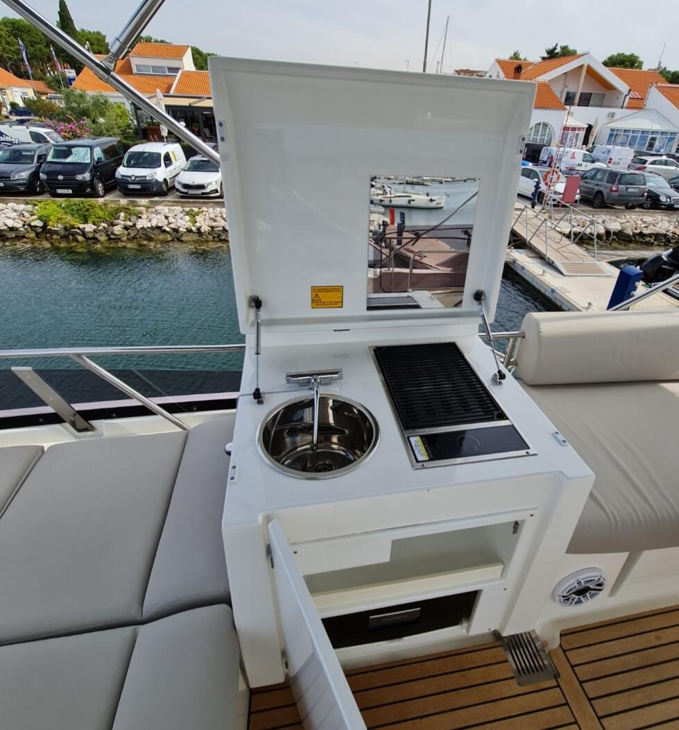 Motoryacht 