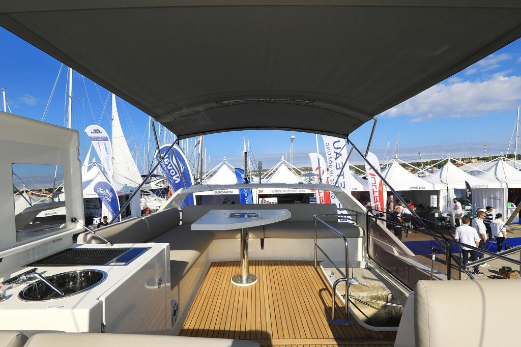 Motoryacht 