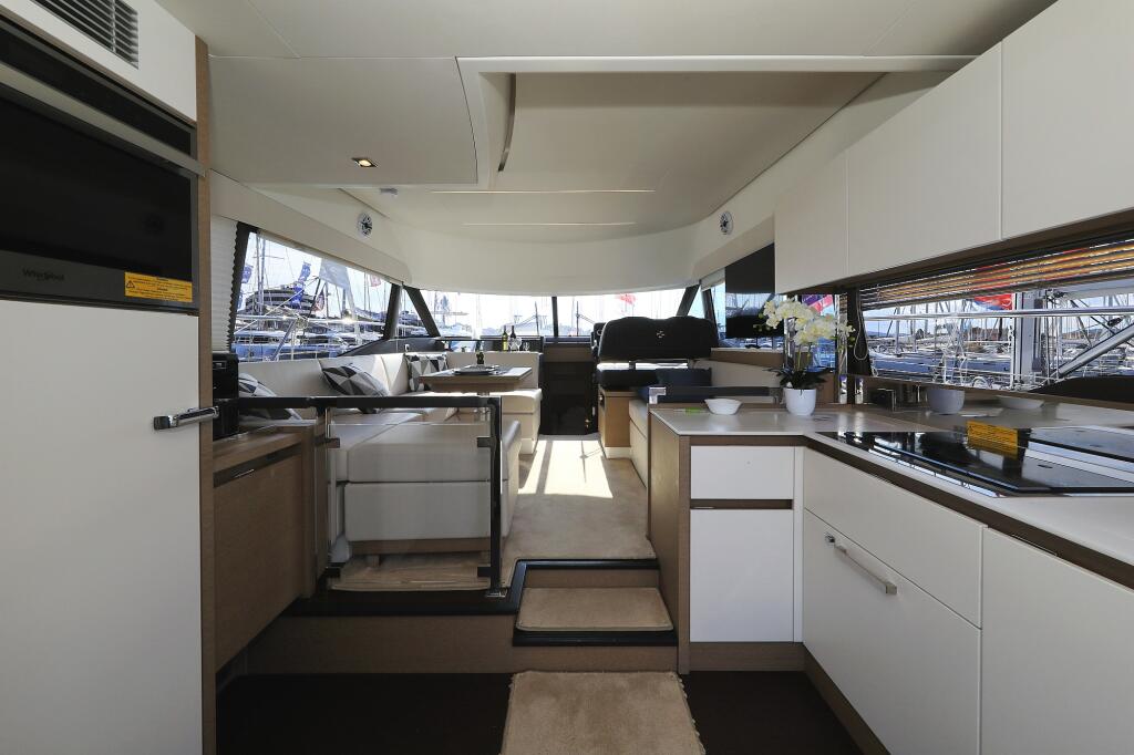 Motoryacht 