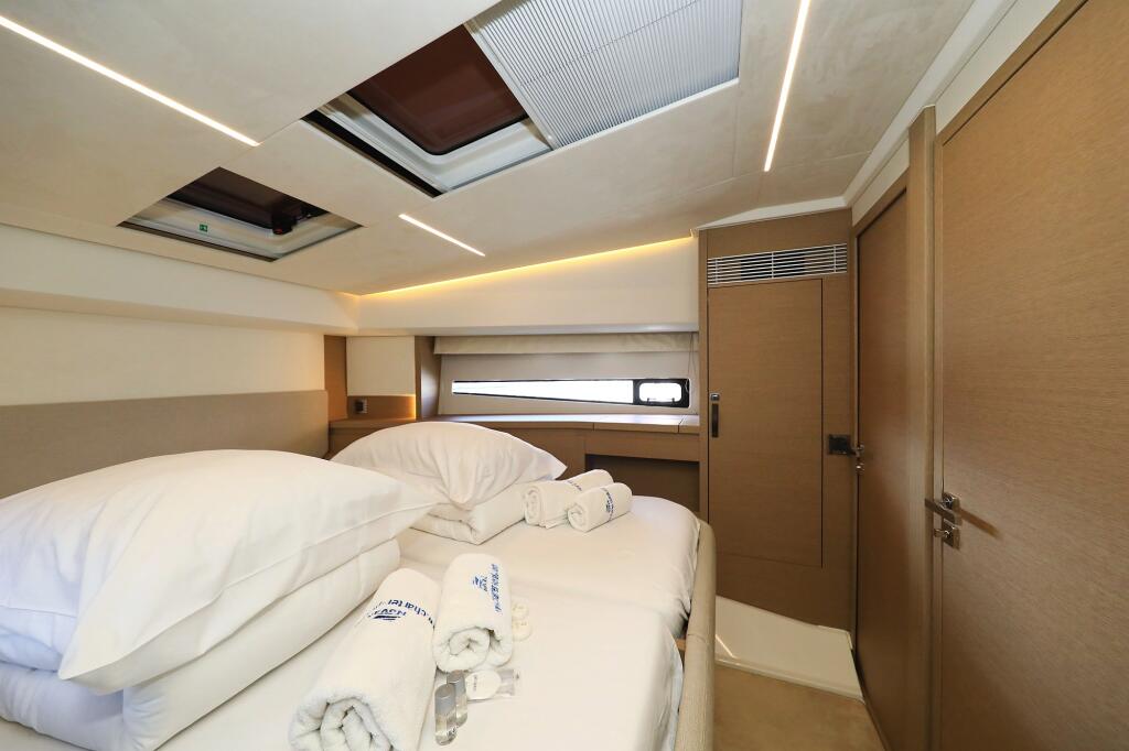 Motoryacht 