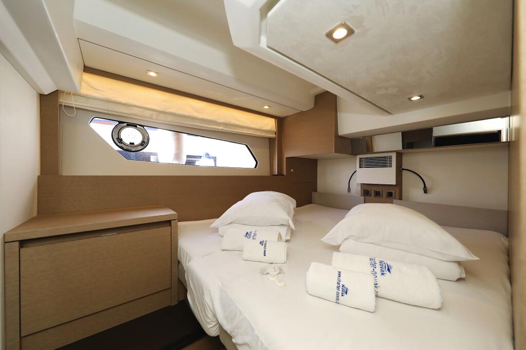 Motoryacht 
