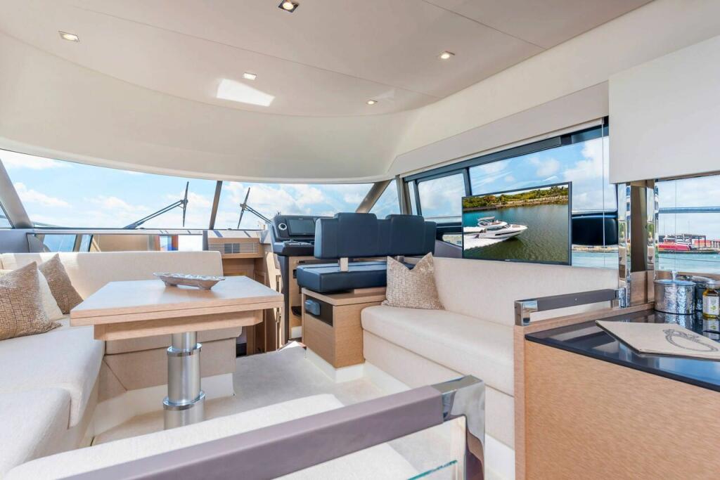 Motoryacht 
