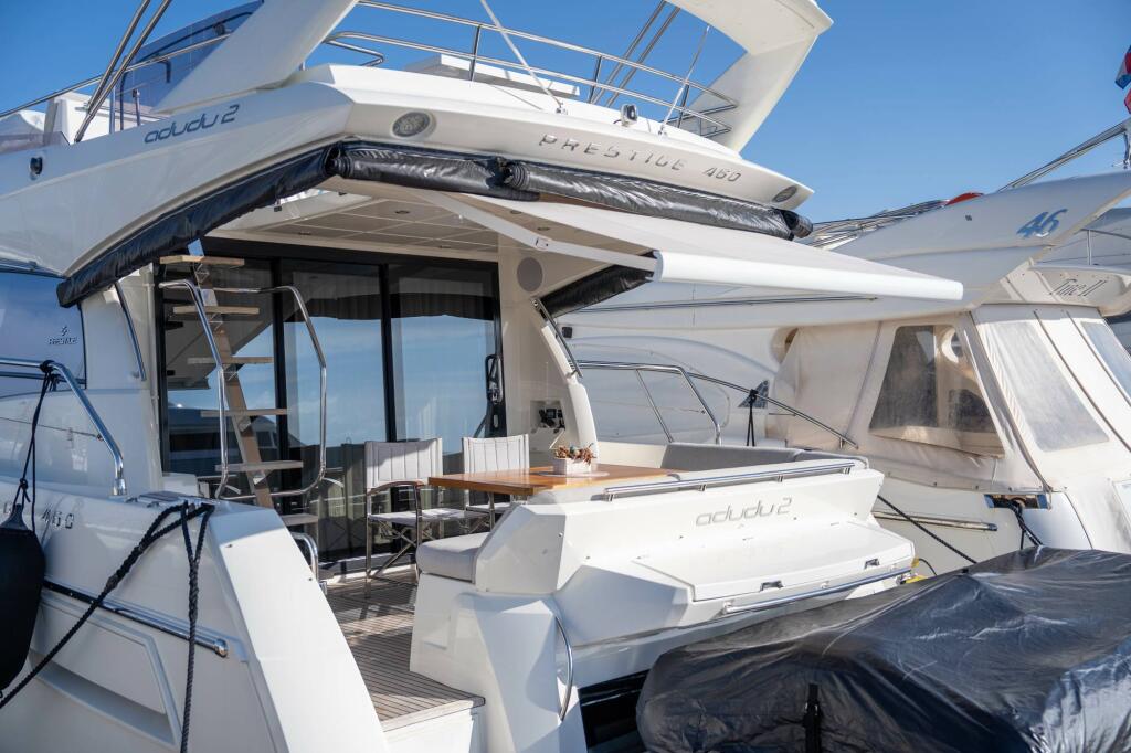 Motoryacht 