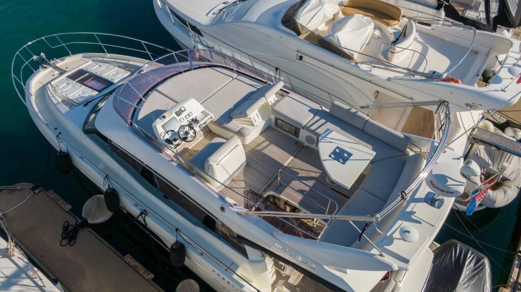 Motoryacht 