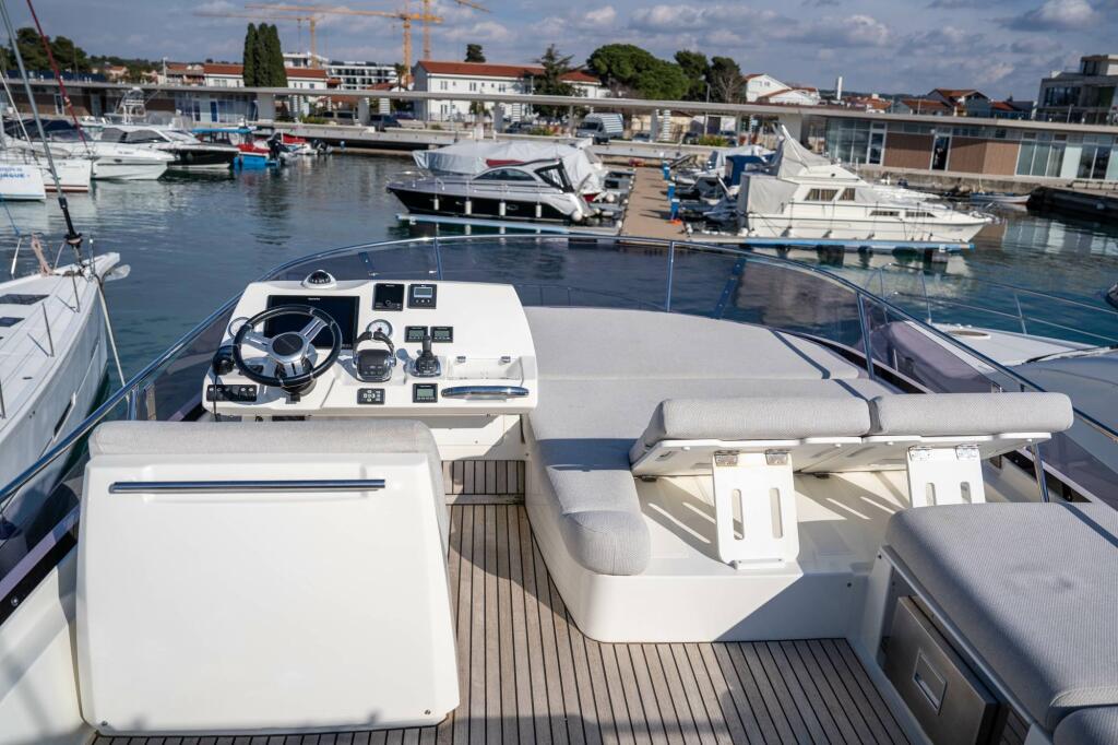 Motoryacht 